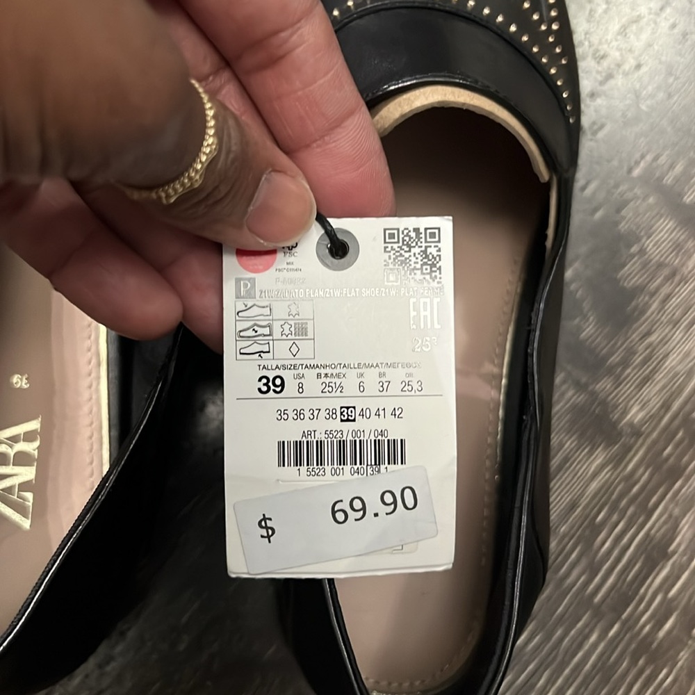 Beautiful 👞 - Picture 2 of 5
